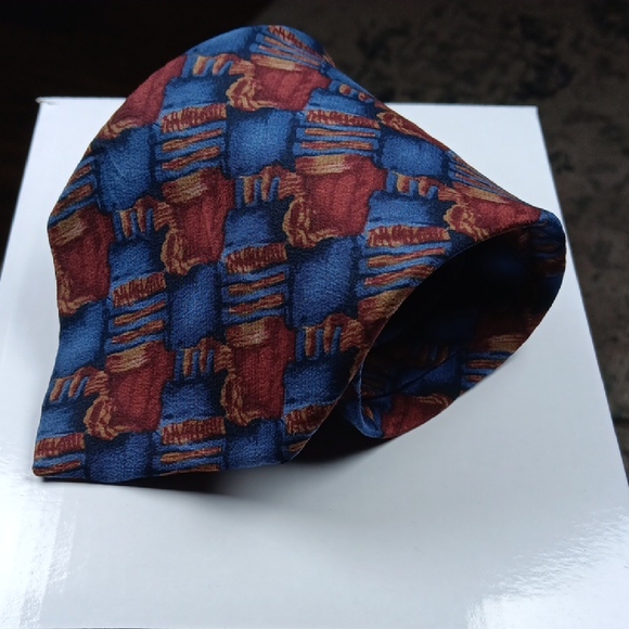 Jerry Garcia Blue and Red Men's Silk Tie - Picture 1 of 5